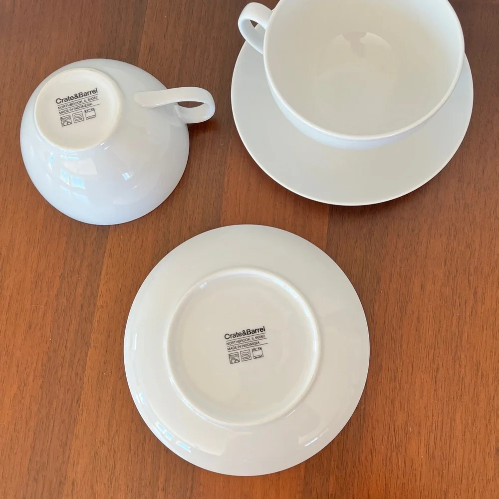 2 Piece Cups Set‎ Crate and Barrel Cappuccino Cup White with Matching Plates